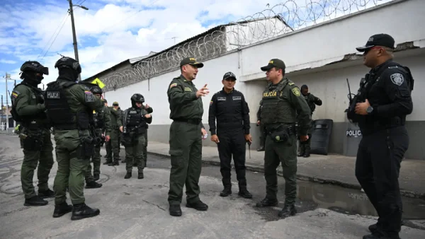 Reubican a reclusos en cárcel La Modelo tras asesinato del director