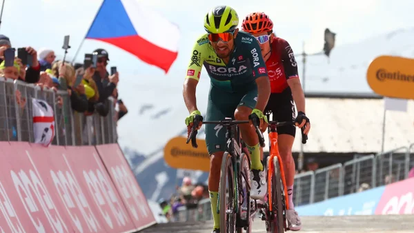 🔴 Así fue la etapa 16 del Giro de Italia, con Dani Martínez protagonista