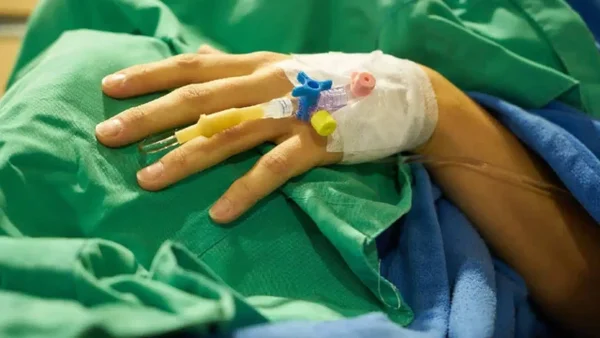 Explosiones simultáneas en Meta dejaron dos heridos, entre ellos, el concejal Luis Fernando González en El Castillo