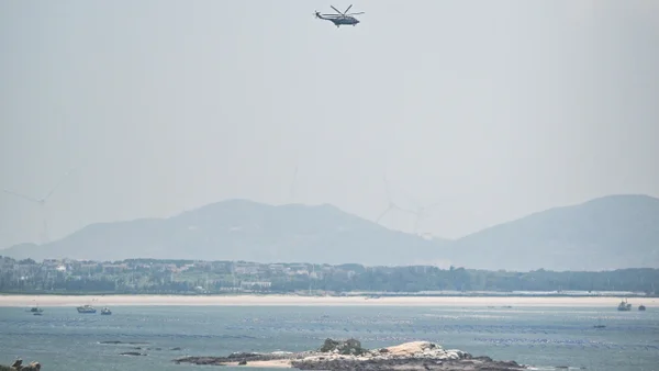 China inició ejercicios militares cerca de Taiwán por "actos separatistas"