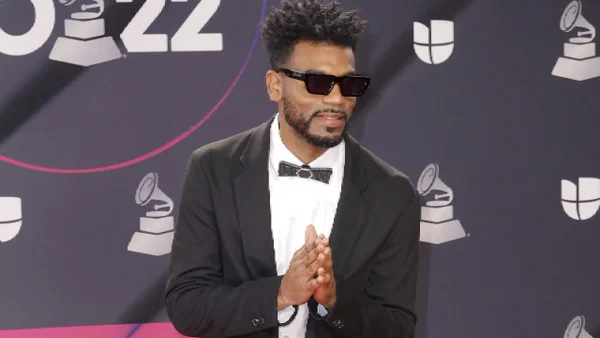 Papa Francisco disfrutó presentación de Tostao en el Vaticano: "Sos un buen rapero"