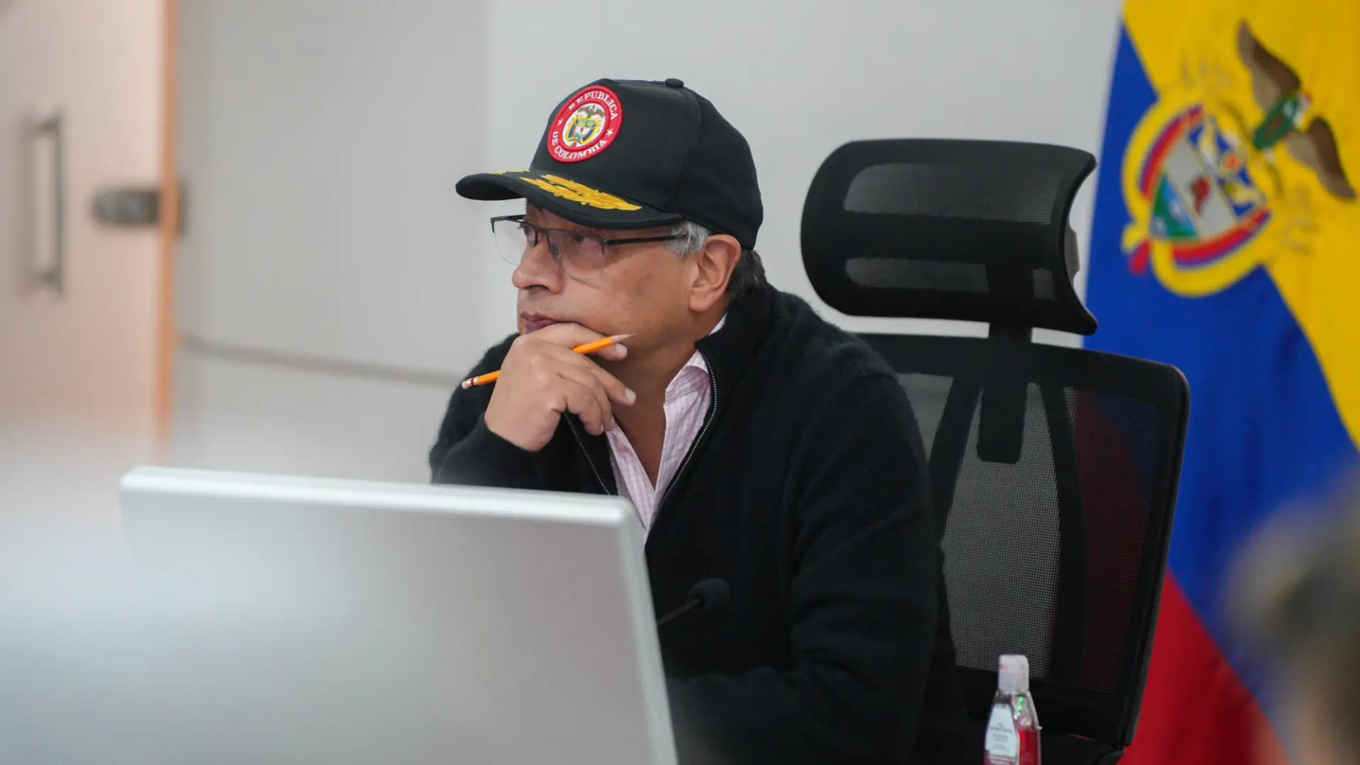 Presidente Gustavo Petro asegura que no le "interesa para nada la reelección"