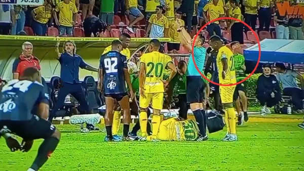 Video: la fuerte agresión de un jugador del Pereira a un recogebolas en el duelo con Bucaramanga