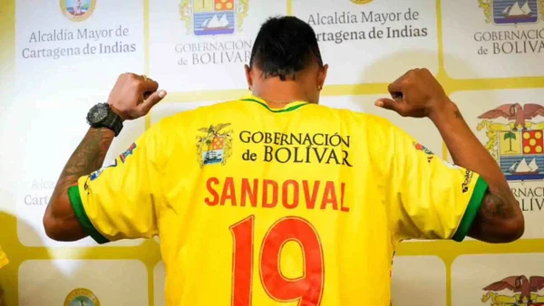 ¡Vuelve y juega! Luis Sandoval habría sido apartado del Real Cartagena por actos de indisciplina