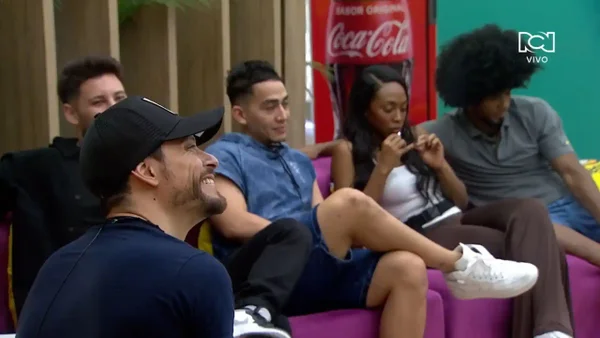 Julián Trujillo contestó el teléfono y recibió una llamada especial que lo hizo llorar