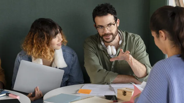 La Universidad Nacional lanzó cursos de inglés para todas las edades: precios y horarios