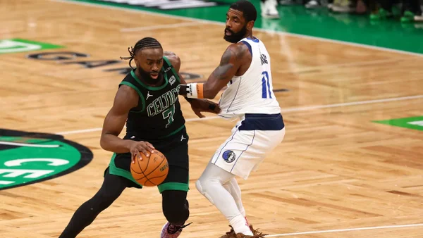 Los Celtics derrotaron a Mavericks y se escaparon 2-0 en las finales de la NBA