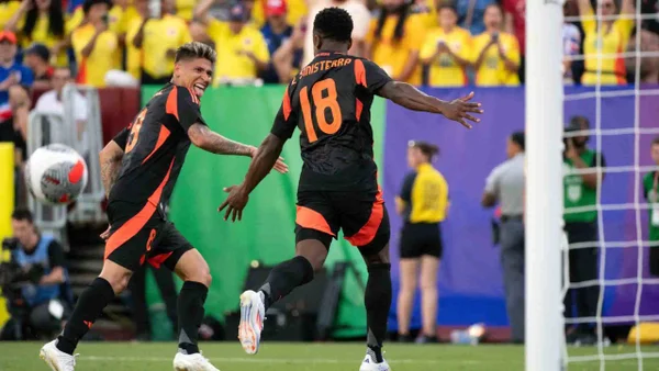 Luis Sinisterra sueña con la titular en la Selección Colombia: “Estoy dispuesto a competir” Luis Sinisterra sueña con la titular en la Selección Colombia: “Estoy dispuesto a competir”