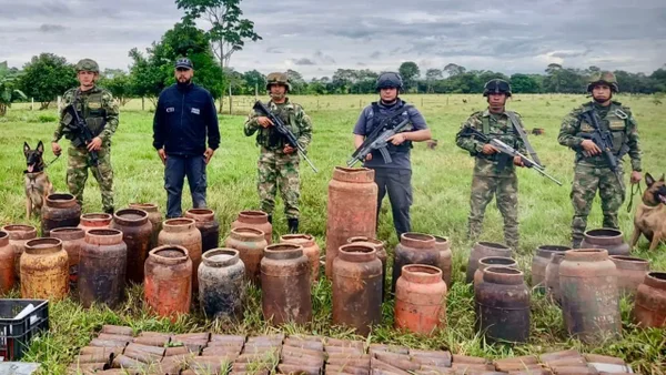 Destruidos más de 120 explosivos de las disidencias de las Farc escondidos en Caquetá