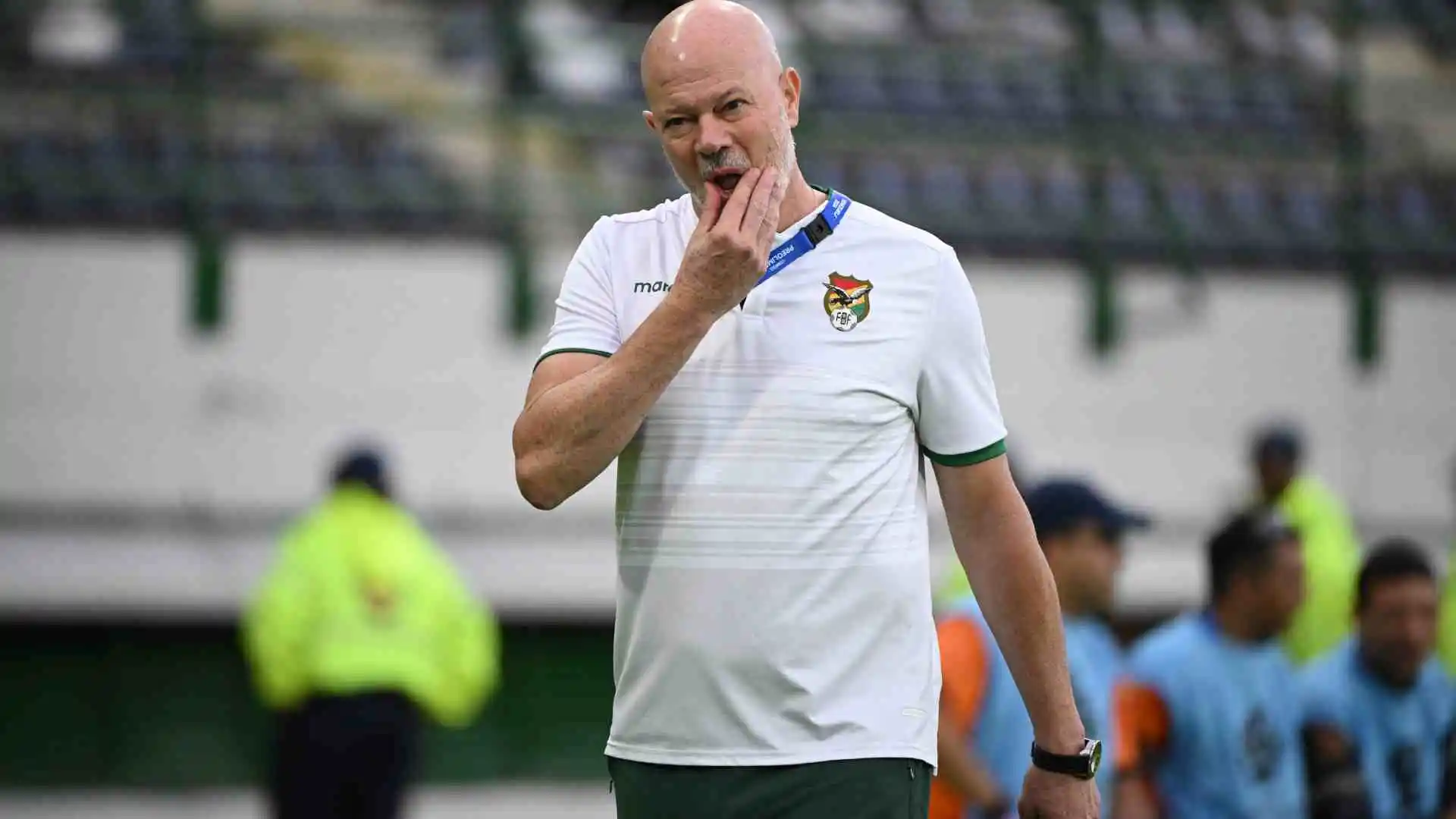 Entrenador de Selección de Bolivia se rinde a los pies de Colombia