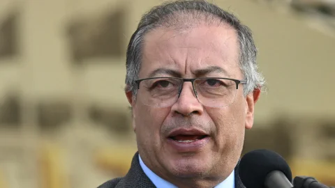 Gustavo Petro cancela su participación en la Cumbre de Paz