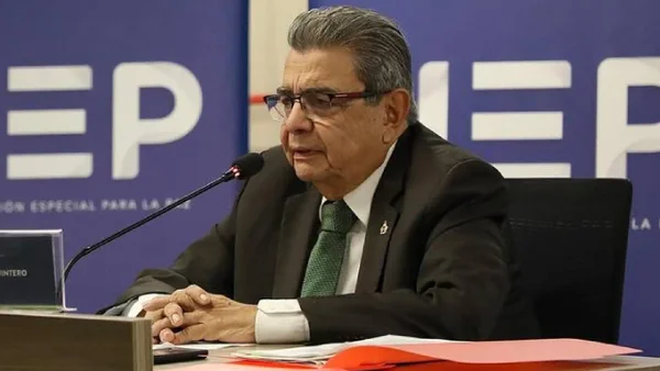 Condenado a prisión el general (r) Iván Ramírez por desaparición forzada en la toma del Palacio de Justicia Condenado a prisión el general (r) Iván Ramírez por desaparición forzada en la toma del Palacio de Justicia