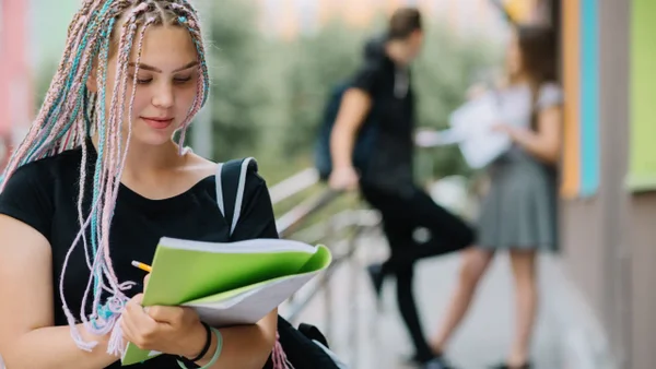 IA revela las carreras universitarias que no se deberían estudiar porque desaparecerán