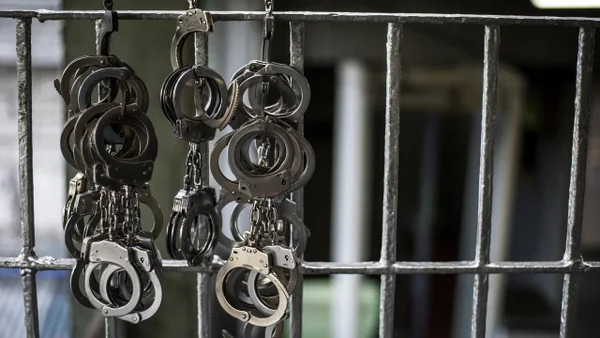 Menor de 16 años aprehendido en flagrancia por el homicidio de un hombre en Bogotá