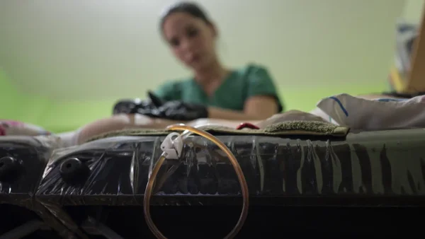 Las deformidades y costosos estragos de los biopolímeros que sufrían pacientes serán asumidos por las EPS