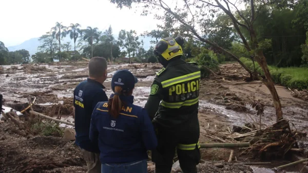 Intensifican la búsqueda de los cinco desaparecidos por avalancha en Venecia y Fredonia, Antioquia