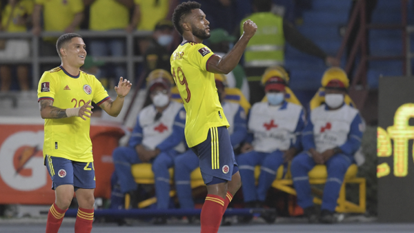 Miguel Borja sorprendido por la afición 'tricolor': "¿De dónde sale tanto colombiano?"