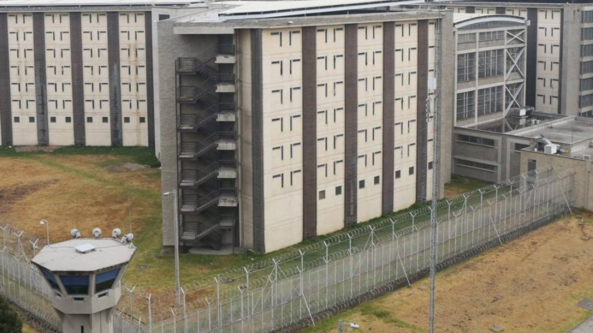 Los rostros de los presos que se fugaron de la cárcel La Picota de Bogotá.