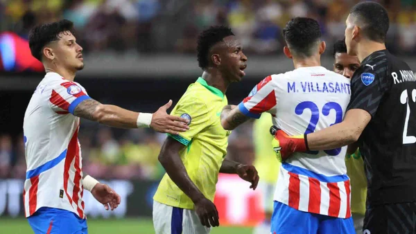 Fuertes críticas de los paraguayos a Vinicius Jr. tras el juego en la Copa América Fuertes críticas de los paraguayos a Vinicius Jr. tras el juego en la Copa América