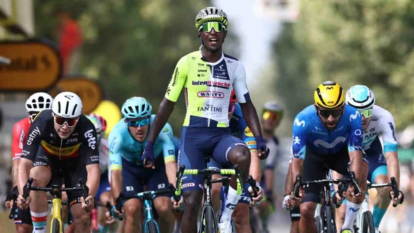 Girmay venció a Fernando Gaviria en los metros finales y se quedó con la etapa 3 del Tour Francia Girmay venció a Fernando Gaviria en los metros finales y se quedó con la etapa 3 del Tour Francia