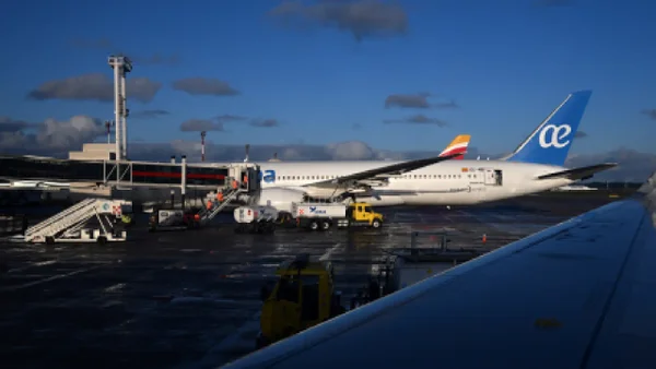 Decenas de heridos: Nueva turbulencia que afecta a pasajeros de un avión