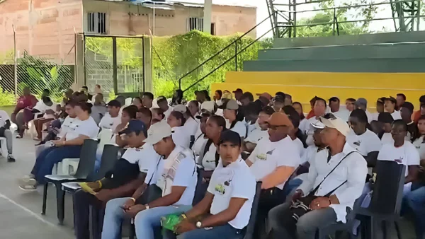“Que se siente con los grupos armados”: el llamado que hicieron 65 concejos comunitarios del Chocó al presidente “Que se siente con los grupos armados”: el llamado que hicieron 65 concejos comunitarios del Chocó al presidente