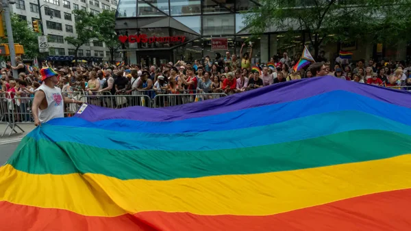 Feria de emprendimientos y show drag marcarán el cierre del mes del Orgullo en Bogotá