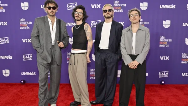 ¡De Bogotá para el mundo! Morat recibió un reconocimiento luego de llenar estadios completos en Colombia