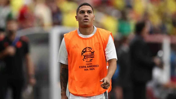 Juan Fernando Quintero arropó a Néstor Lorenzo: "Estamos con él"