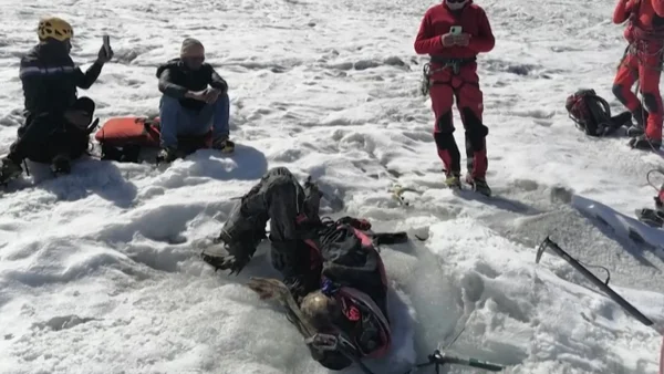 Descubren cuerpo momificado de un hombre desaparecido hace 22 años en nevado de Perú Descubren cuerpo momificado de un hombre desaparecido hace 22 años en nevado de Perú