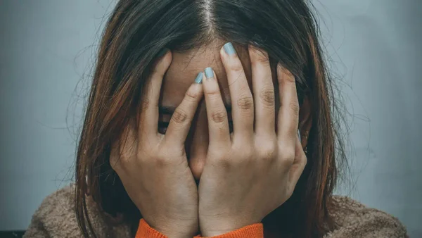 Se equivocaron de víctima: lo que se sabe del ataque con ácido a una mujer en Antioquia