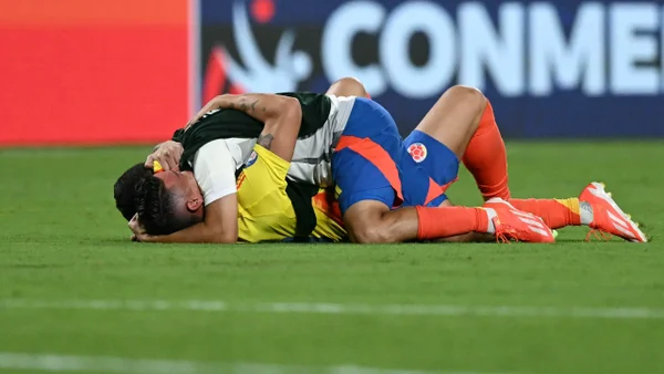 Matheus rompió en llanto y fue consolado por sus compañeros: "Sin ti no estaríamos acá"