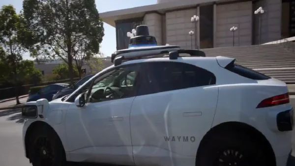 Carros sin conductor revolucionan la experiencia en la Copa América: ¿Cómo funcionan?