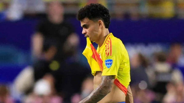 Luis Díaz destrozado por la derrota contra la Selección Argentina en Copa América