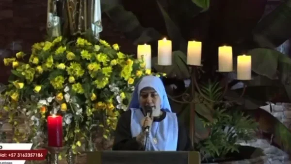 VIDEO | Mujer entró a iglesia en Cali y disparó contra feligrés en plena misa