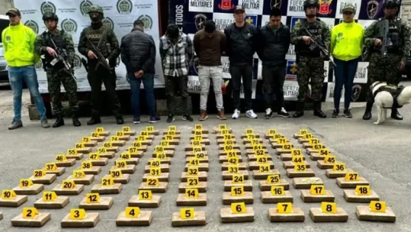 Capitán del Ejército fue dejado en libertad luego de presuntamente ayudar a cargar un camión con cocaína Capitán del Ejército fue dejado en libertad luego de presuntamente ayudar a cargar un camión con cocaína