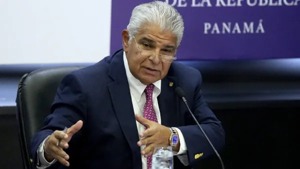 Presidente de Panamá suavizó su postura inicial sobre los migrantes que cruzan el Darién