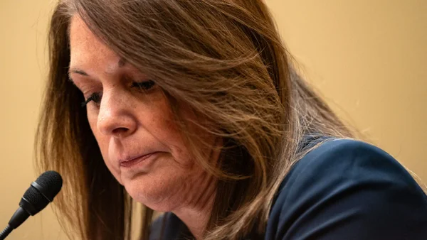 Jefe del Servicio Secreto de EE. UU. renunció tras "fracasar" en el atentado contra Trump