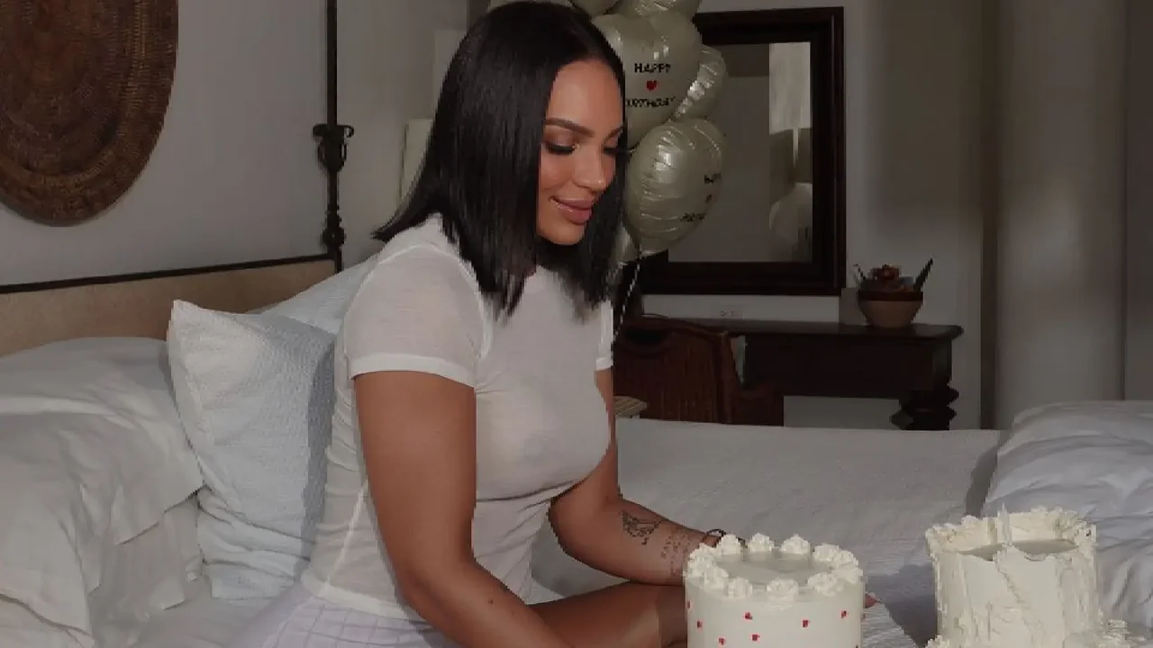 Andrea Valdiri celebró su cumpleaños por lo alto, así fue el festejo de