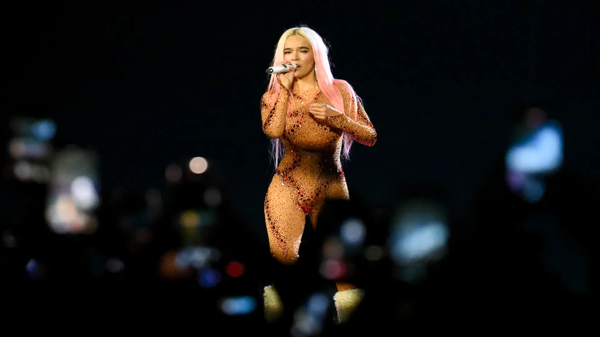 En vivo, Karol G en el estadio Santiago Bernabeu.