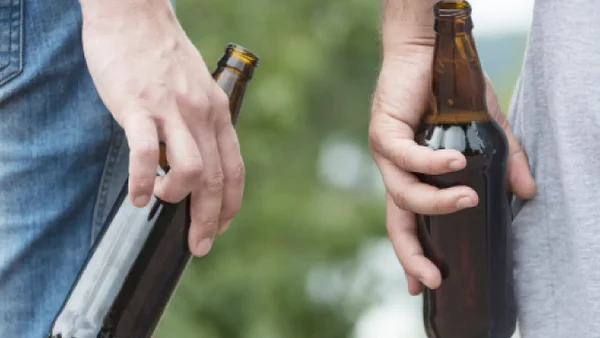 ¿Es cierto que beber con moderación alarga la vida? Expertos desmientes esta creencia ¿Es cierto que beber con moderación alarga la vida? Expertos desmientes esta creencia