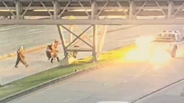 Dos policías resultaron heridos durante disturbios frente a la Universidad Nacional: autoridades investigan