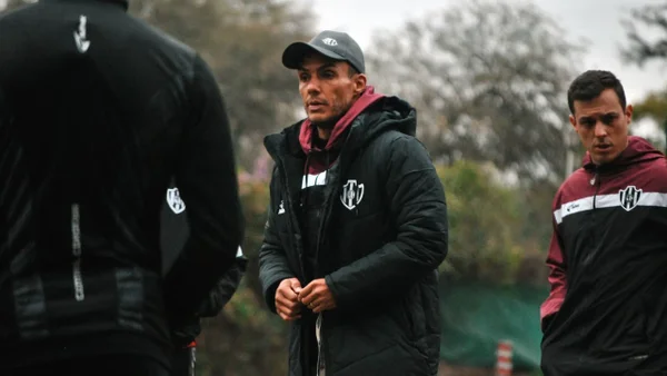 Lucas González dejó de ser DT de Central Córdoba: estos fueron sus malos números en Argentina