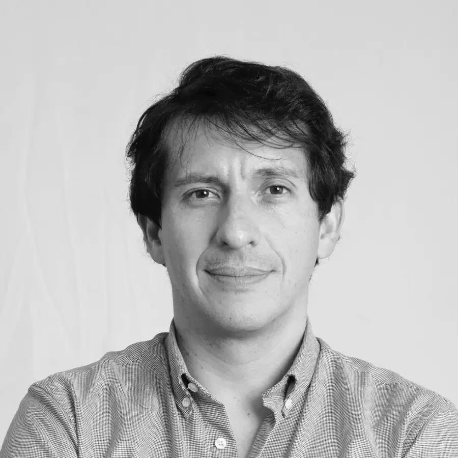 Carlos Esteban Barrera perfil