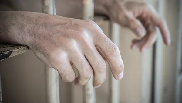 Habitante de calle le prendió fuego a otro en una calle de El Poblado, en Medellín Habitante de calle le prendió fuego a otro en una calle de El Poblado, en Medellín