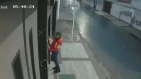 Indignante: así era como funcionarios de las Alcaldías locales de Bogotá extorsionaban a comerciantes Indignante: así era como funcionarios de las Alcaldías locales de Bogotá extorsionaban a comerciantes