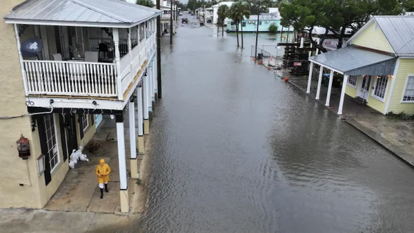 Florida sufre el impacto de la tormenta Debby: cuatro muertos y más de 200.000 viviendas sin electricidad