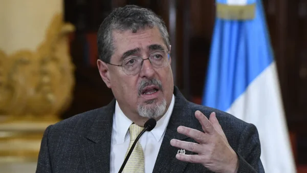 Guatemala no reconoce a Maduro como presidente reelecto y condena "rotundamente la represión"