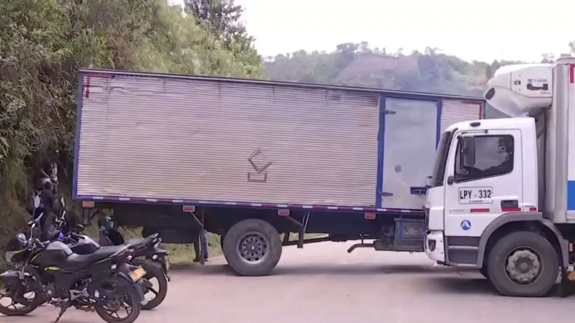 Grave situación por bloqueo en la vía Panamericana: hostigamientos en rutas alternas