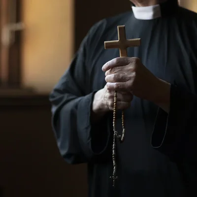 Sacerdotes están siendo acusados de encubrir abusos a menores de edad ...